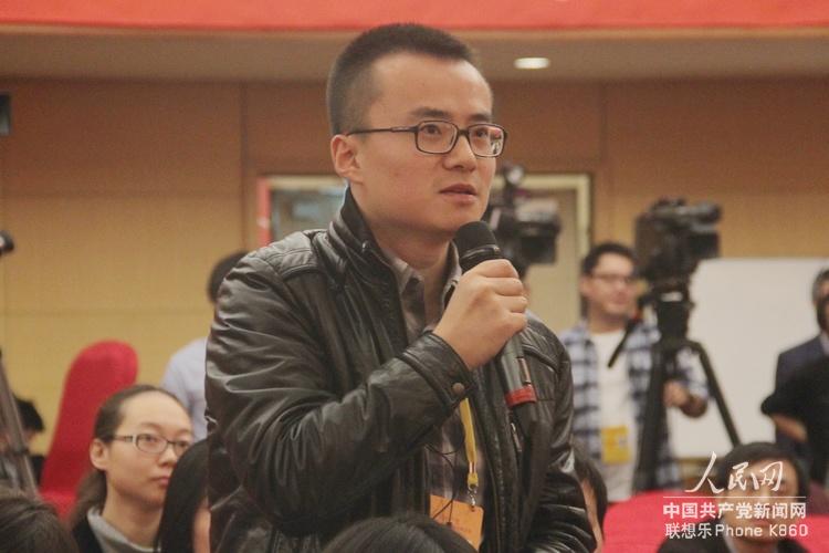 人民日報、人民網記者提問（人民網記者毛雷 攝）