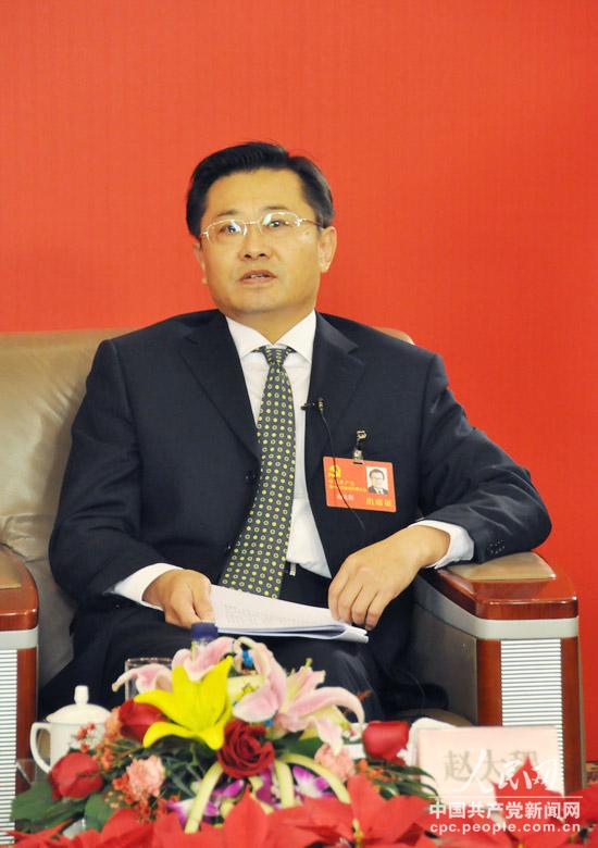 司法部副部長趙大程參加“中國的司法公正”網絡訪談。人民網 張啟川 攝
