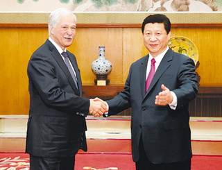 2012年12月19日，中共中央總書記習(xí)近平在北京中南海會(huì)見最高委員會(huì)主席格雷茲洛夫率領(lǐng)的俄羅斯統(tǒng)一俄羅斯黨代表團(tuán)。