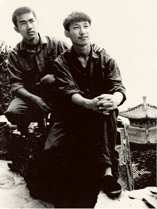 1977꣬xWrƽңAl