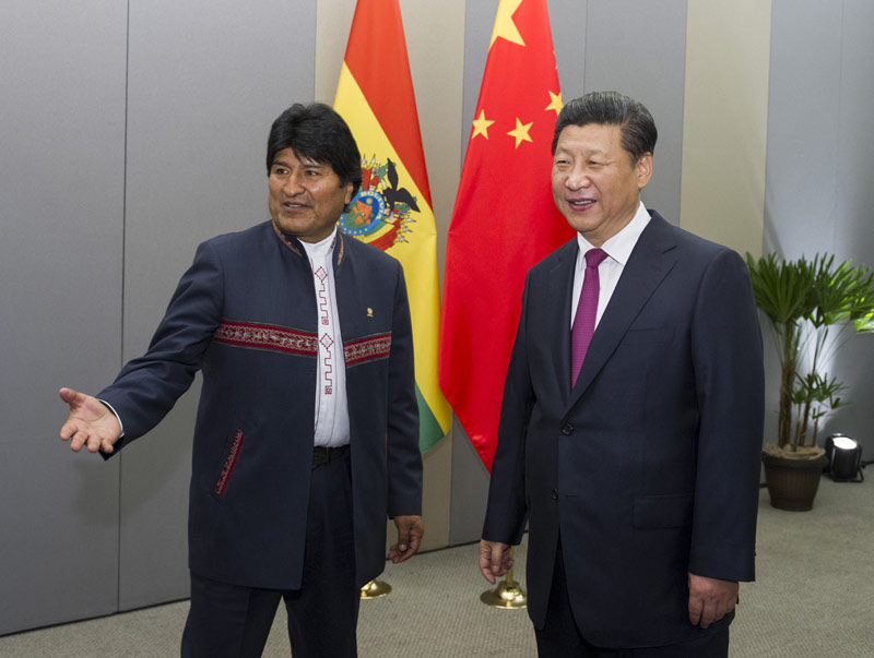 7月16日，國家主席習(xí)近平在巴西利亞會(huì)見玻利維亞總統(tǒng)莫拉萊斯。 新華社記者謝環(huán)馳攝