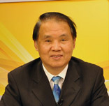中央黨史研究室副主任李忠杰改革開放是決定中國命運的關鍵抉擇　　我們黨自十一屆三中全會以來所干的一件大事，就是改革開放。堅定不移推進和深化改革開放，是習近平總書記系列重要講話的一個重要內(nèi)容。認真學習習近平總書記關於改革開放的重要論述，對於我們黨更好地領導改革開放，推動改革開放不斷深入，並經(jīng)受改革開放的考驗，具有重要的意義。