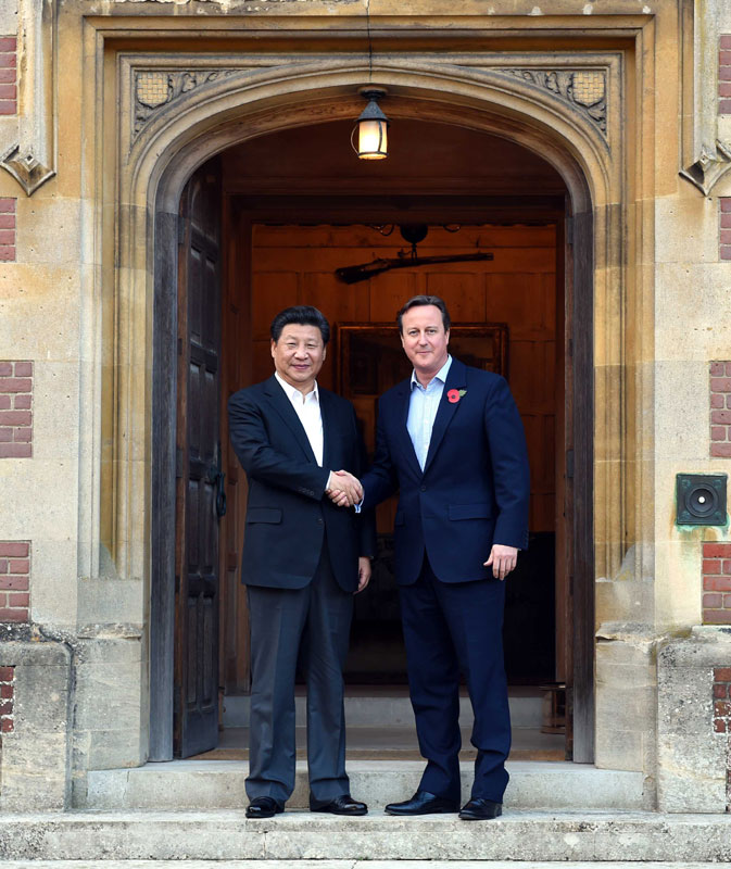 10月22日，國家主席習近平在契克斯首相鄉間別墅同英國首相卡梅倫再次會晤。新華社記者 饒愛民 攝
