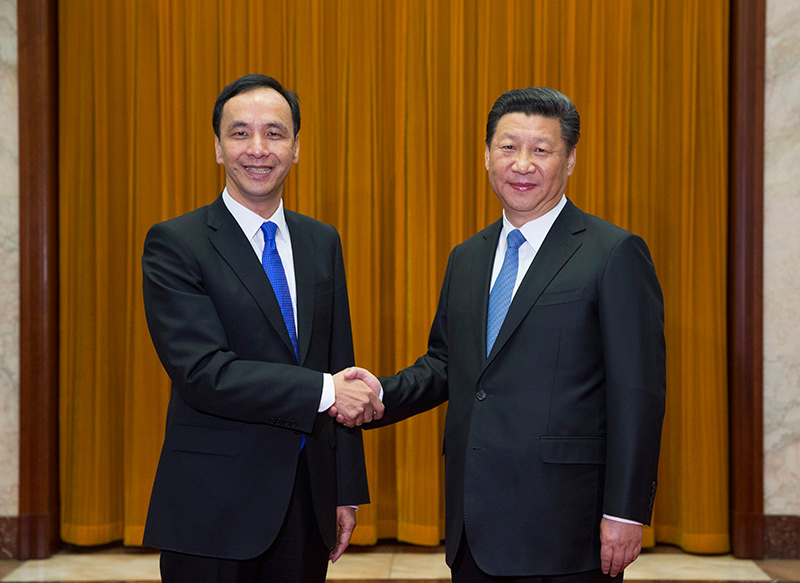 5月4日，中共中央總書記習近平在北京人民大會堂會見朱立倫主席率領的中國國民黨大陸訪問團。新華社記者 蘭紅光 攝