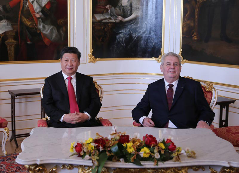 3月29日，國(guó)家主席習(xí)近平在布拉格同捷克總統(tǒng)澤曼舉行會(huì)談。新華社記者 劉衛(wèi)兵 攝