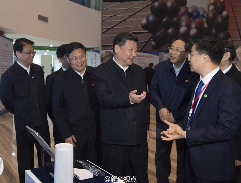 習近平指出，我國的經濟體量到了現在這個塊頭，科技創新完全依賴國外是不可持續的。我們毫不動搖堅持開放戰略，但必須在開放中推進自主創新。