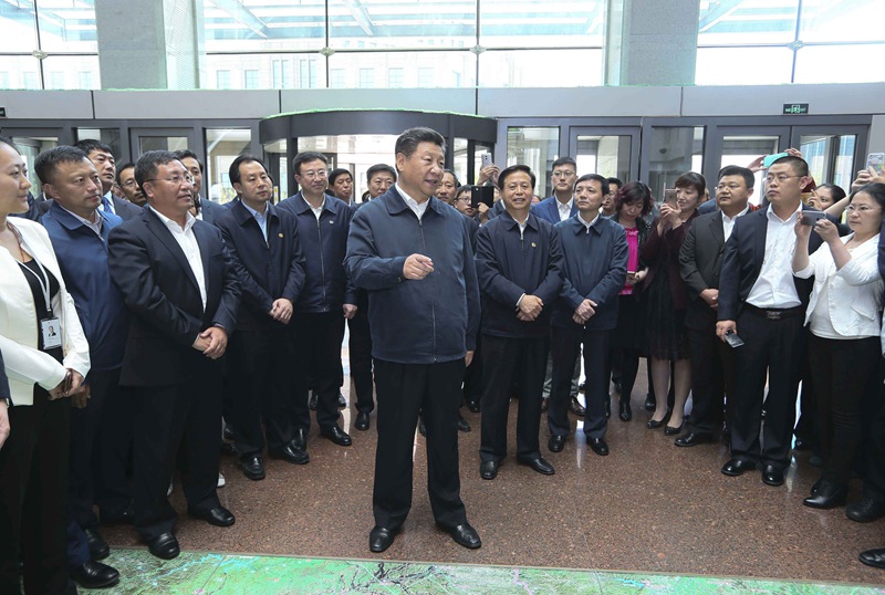 5月23日至25日，中共中央總書記、國家主席、中央軍委主席習近平在黑龍江考察調研。這是5月25日上午，習近平在哈爾濱科技創新創業大廈勉勵科技人員多出成果。 新華社記者 蘭紅光 攝