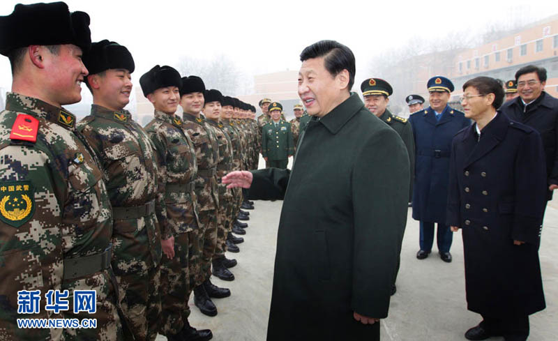 2013年1月29日，習(xí)近平到武警部隊視察。李剛 攝
