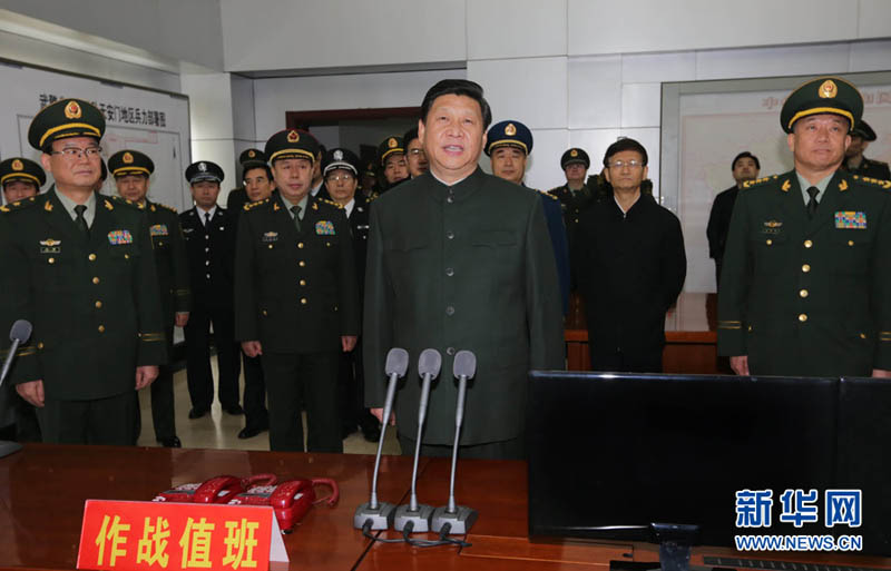 2013年1月29日，習近平到武警部隊視察。李剛 攝
