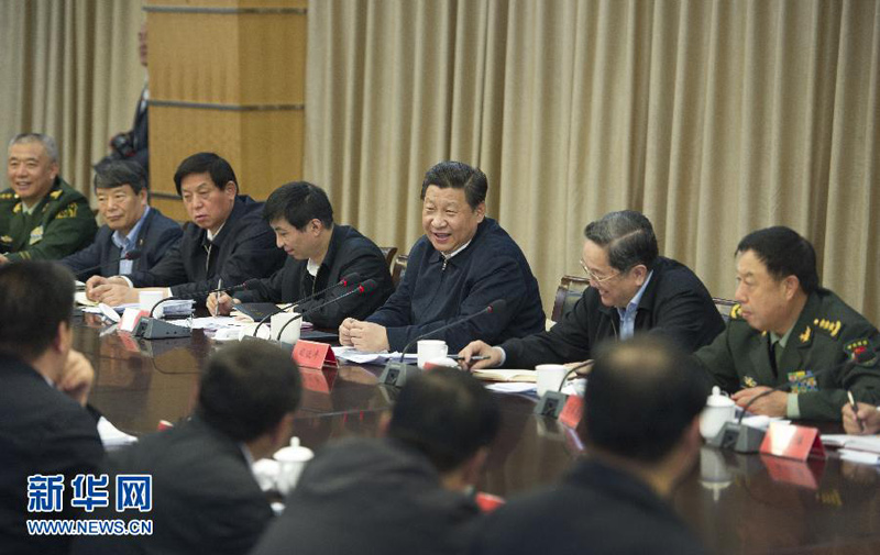 2014年4月29日上午，習(xí)近平在新疆生產(chǎn)建設(shè)兵團(tuán)第六師召開座談會(huì)。謝環(huán)馳攝