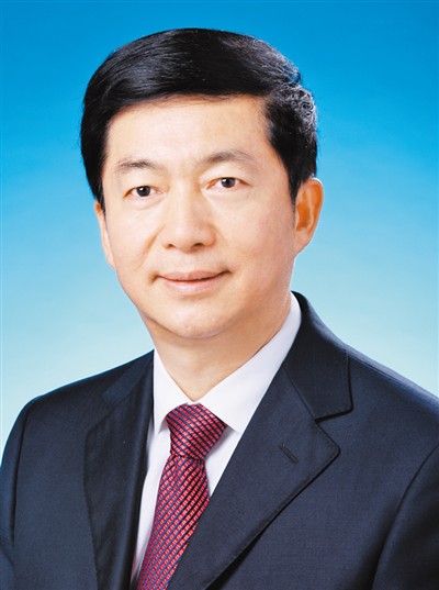 駱惠寧 
　　6月21日至23日，習總書記親臨山西視察並發表重要講話，充分體現了黨的領袖對老區人民的深切關懷……﹝全文﹞