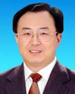 吳政隆 
　　創新驅動本質上是人才驅動。我們牢固確立“創新發展人才優先”的理念，突出重點抓好人才培養、引進、使用三大環節……﹝全文﹞