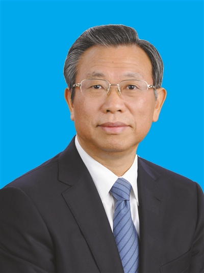 劉家義 
　　習近平總書記對山東發展高度重視、寄予厚望。黨的十八大以來，習近平總書記親臨山東視察並發表重要講話……﹝全文﹞