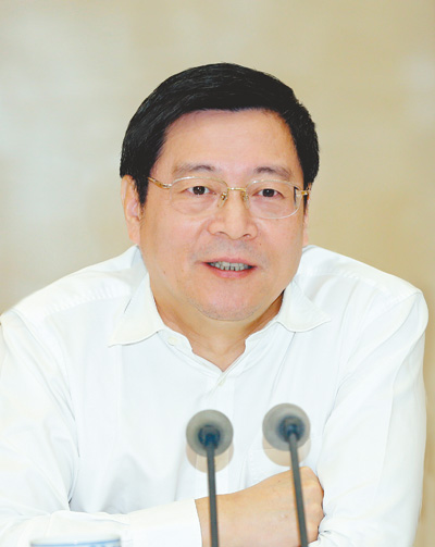 杜家毫 
　　創新、協調、綠色、開放、共享新發展理念，是習近平總書記系列重要講話在發展問題上的集大成理論成果……﹝全文﹞