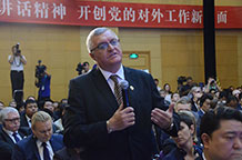 活動現場外國來賓提問