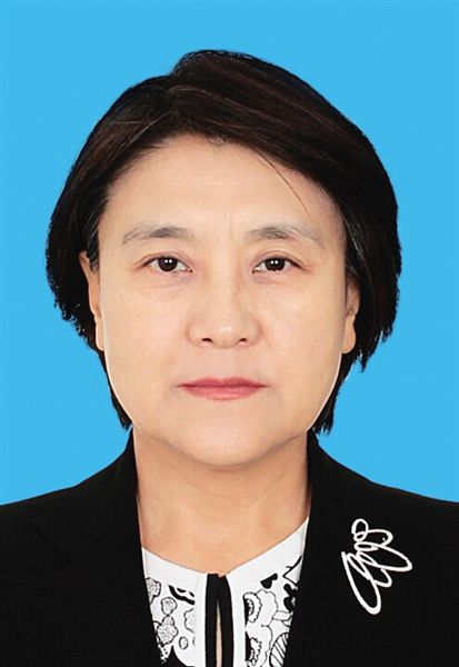 布小林 
　　習近平總書記指出，全面推進依法治國是國家治理領域一場廣泛而深刻的革命。﹝全文﹞