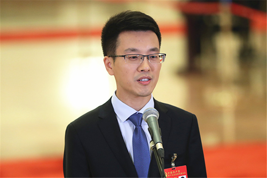 徐川代表接受採訪