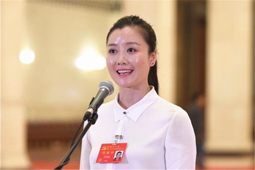 肖笑波代表接受採訪