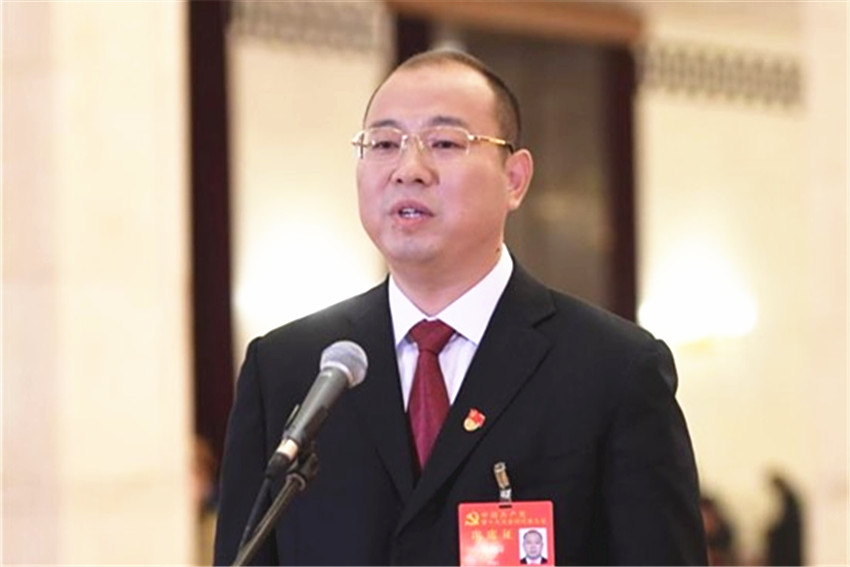 蔡鬆濤代表接受採訪