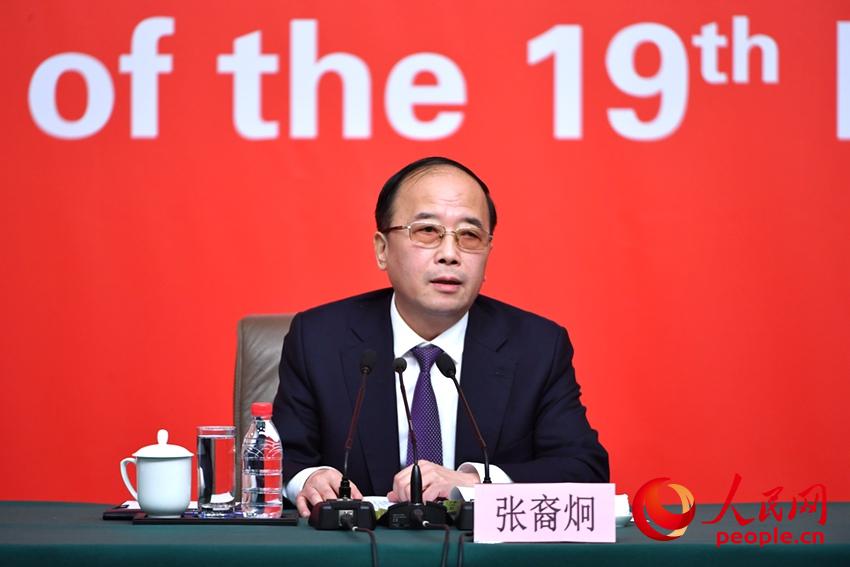 中共中央統(tǒng)戰(zhàn)部常務(wù)副部長(zhǎng)張裔炯介紹情況。（人民網(wǎng)記者 於凱 攝）