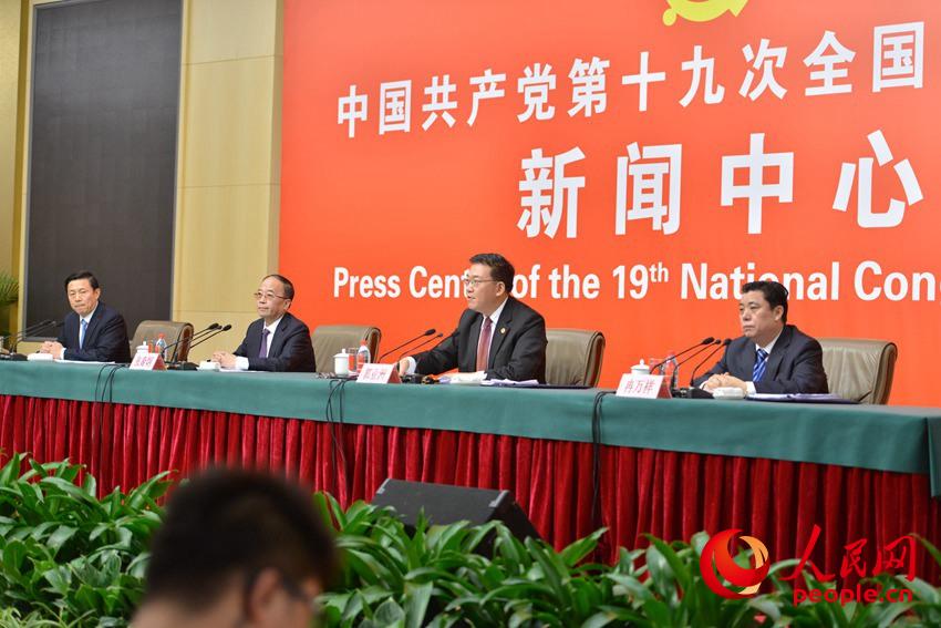 “黨的統一戰線工作和黨的對外交往”記者招待會現場。（人民網記者 郝勇 攝）