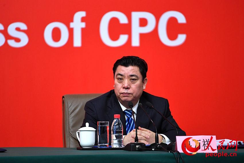 中共中央統戰部副部長冉萬祥。（人民網記者 於凱 攝）