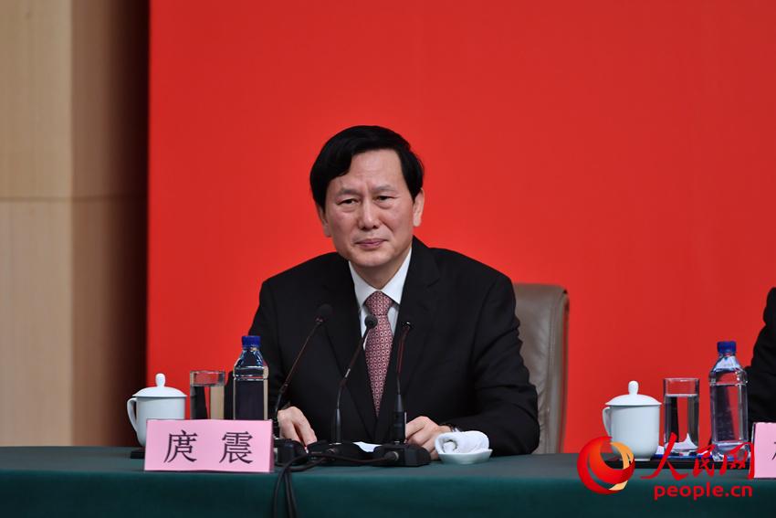 十九大新聞發(fā)言人庹震（人民網(wǎng) 於凱攝）