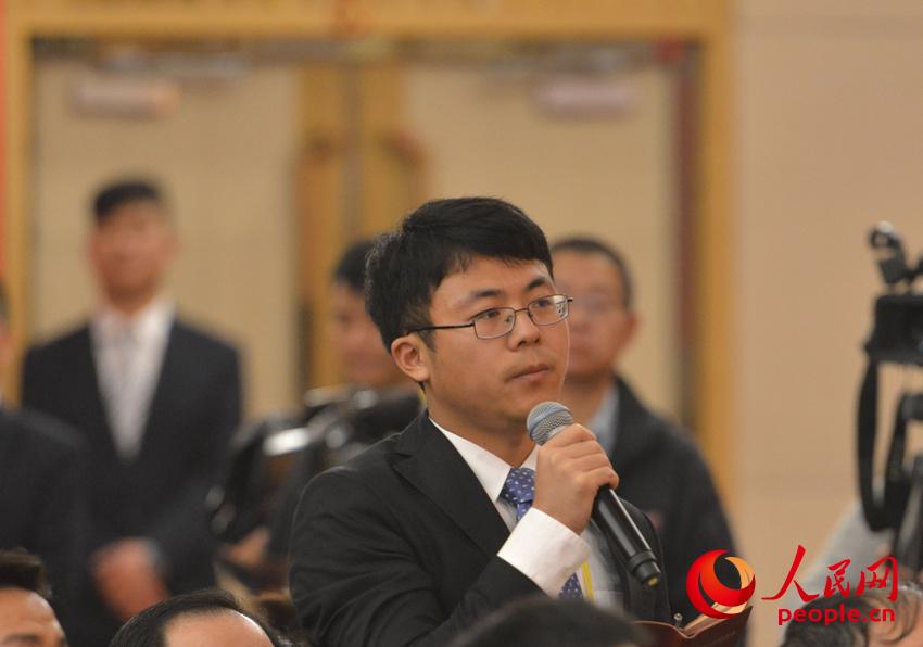 圖：中國日報記者提問