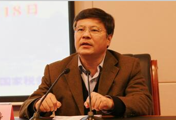 謝春濤中央黨校校委委員、教務部主任歷史車輪滾滾向前，時代潮流浩浩蕩蕩。[閱讀]