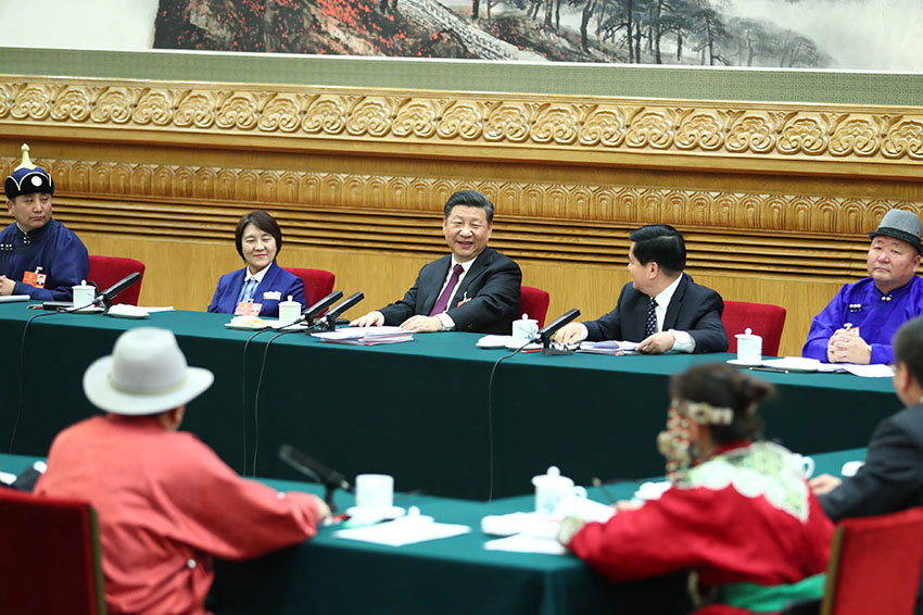3月5日，中共中央總書記、國家主席、中央軍委主席習近平參加十三屆全國人大一次會議內蒙古代表團的審議。 新華社記者 謝環馳 攝