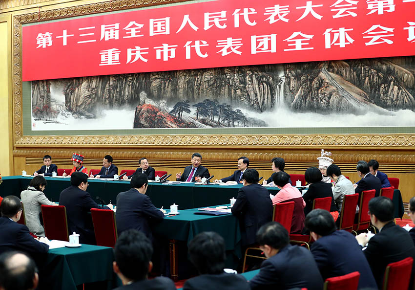 3月10日，中共中央總書記、國家主席、中央軍委主席習(xí)近平參加十三屆全國人大一次會議重慶代表團(tuán)的審議。 新華社記者 謝環(huán)馳 攝