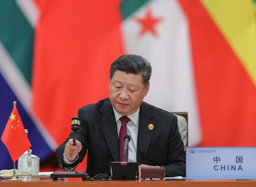 9月4日，中非合作論壇北京峰會圓桌會議在北京人民大會堂舉行。國家主席習近平主持第一階段會議。 新華社記者 鞠鵬 攝