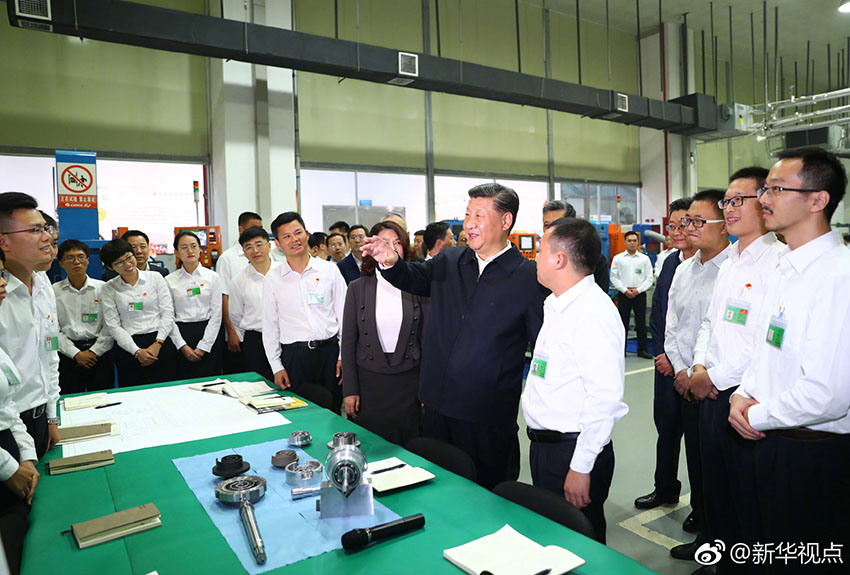 10月22日，中共中央總書記、國家主席、中央軍委主席習近平在廣東珠海考察。這是習近平視察格力電器公司。 新華社記者 謝環馳 攝