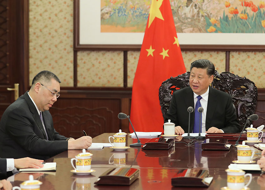 12月17日，國家主席習近平在中南海會見來京述職的澳門特別行政區行政長官崔世安。 新華社記者 謝環馳 攝