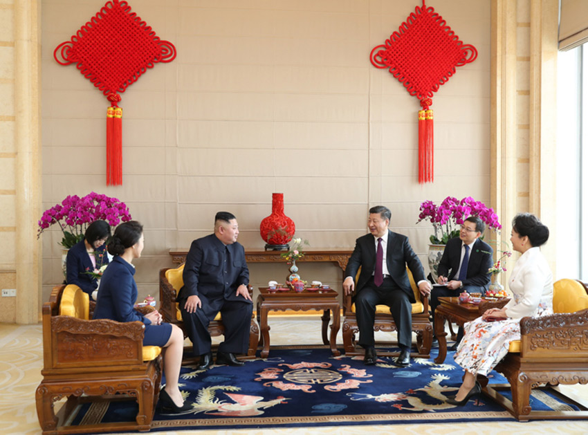 1月8日，中共中央總書記、國家主席習近平同當日抵京的朝鮮勞動黨委員長、國務委員會委員長金正恩舉行會談。這是1月9日，習近平在北京飯店會見金正恩。 新華社記者 黃敬文 攝