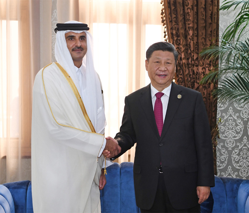 6月15日，國(guó)家主席習(xí)近平在杜尚別會(huì)見卡塔爾埃米爾塔米姆。 新華社記者 張領(lǐng) 攝
