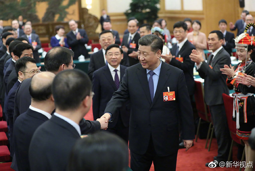 3月10日，中共中央總書記、國家主席、中央軍委主席習(xí)近平參加十三屆全國人大二次會議福建代表團(tuán)的審議。 新華社記者 鞠鵬 攝