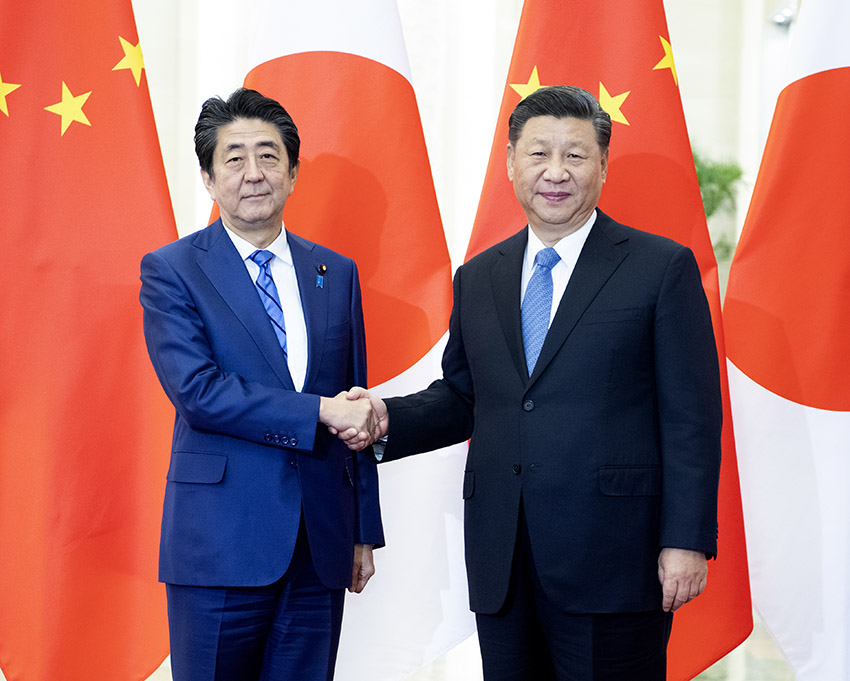 12月23日，國家主席習近平在北京人民大會堂會見日本首相安倍晉三。 新華社記者 李學仁 攝