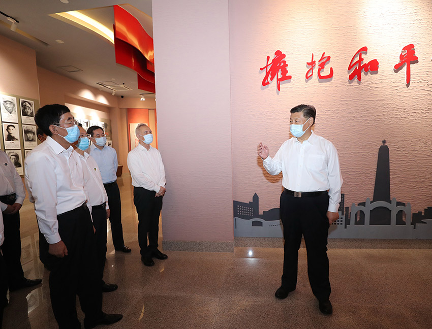7月22日至24日，中共中央總書記、國家主席、中央軍委主席習近平在吉林省考察。這是7月22日下午，習近平在四平市參觀四平戰役紀念館。 新華社記者 王曄 攝