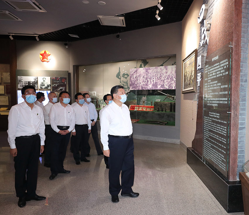 7月22日至24日，中共中央總書記、國家主席、中央軍委主席習近平在吉林省考察。這是7月22日下午，習近平在四平市參觀四平戰役紀念館。 新華社記者 王曄 攝