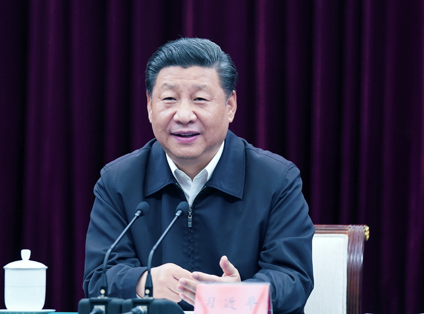 2019年5月21日，正在江西考察調(diào)研的中共中央總書記、國家主席、中央軍委主席習(xí)近平在南昌主持召開推動中部地區(qū)崛起工作座談會，聽取有關(guān)地方和中央有關(guān)部門負(fù)責(zé)同志工作匯報，並發(fā)表重要講話。新華社記者 謝環(huán)馳 攝