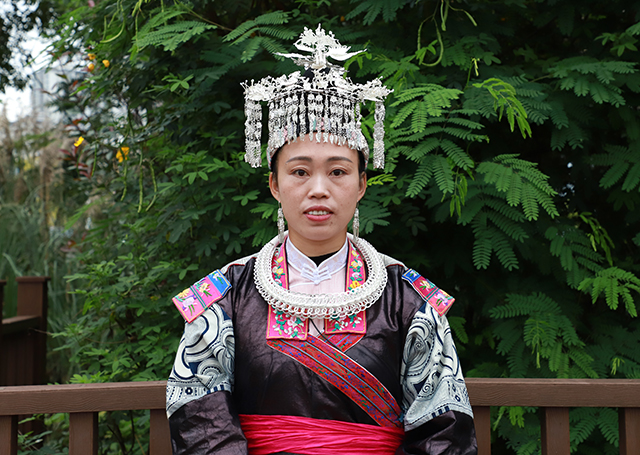 貴州省黔南州三都縣亙藍(lán)母圖公司董事長(zhǎng)張義瓊