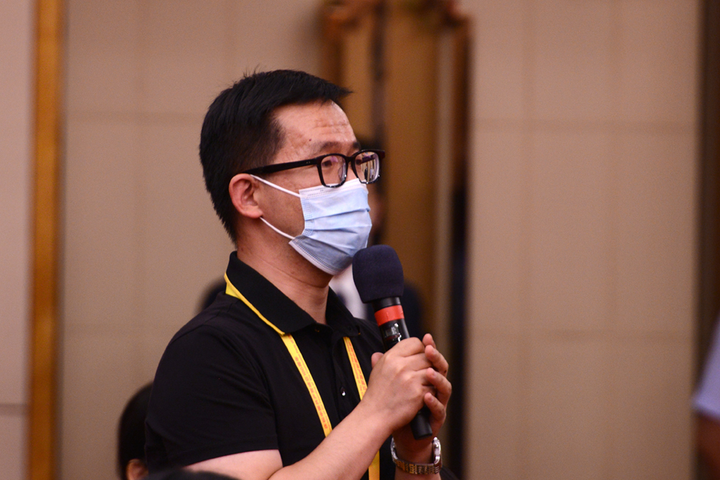 香港大公文匯傳媒集團記者提問。人民網 張啟川攝