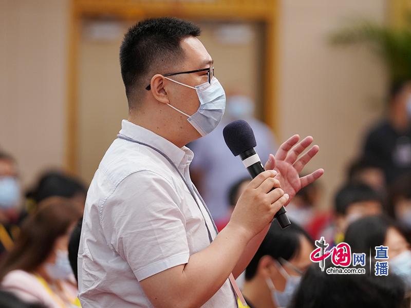 中央廣播電視總臺記者提問。中國網 鄭亮